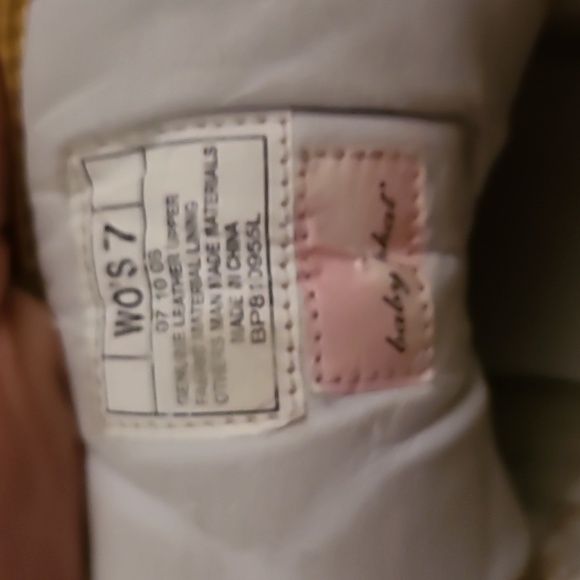 Vintage white High top baby phat  running shoes lady size seven gold and white - Picture 4 of 5